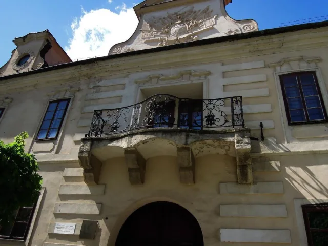 048eb339879f294e52d281fc4b32f534.jpg